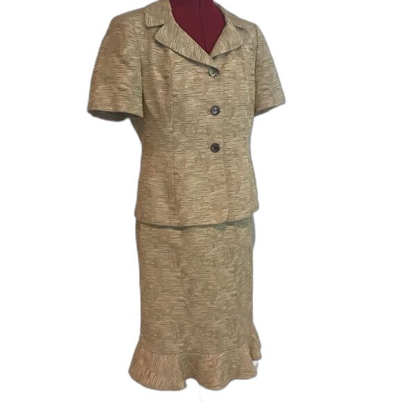 Le Suit Skirt Suit Women's Petite Size 6P Tan & Cream 2-Piece Set Skirt & Blazer - Picture 8 of 12